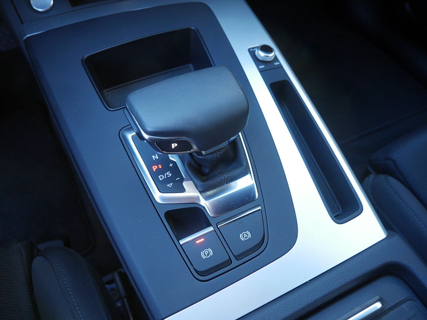 Bild über Audi Q5 40 TFSI quattro S tronic - für weitere Informationen kontaktieren Sie den Audi Partner