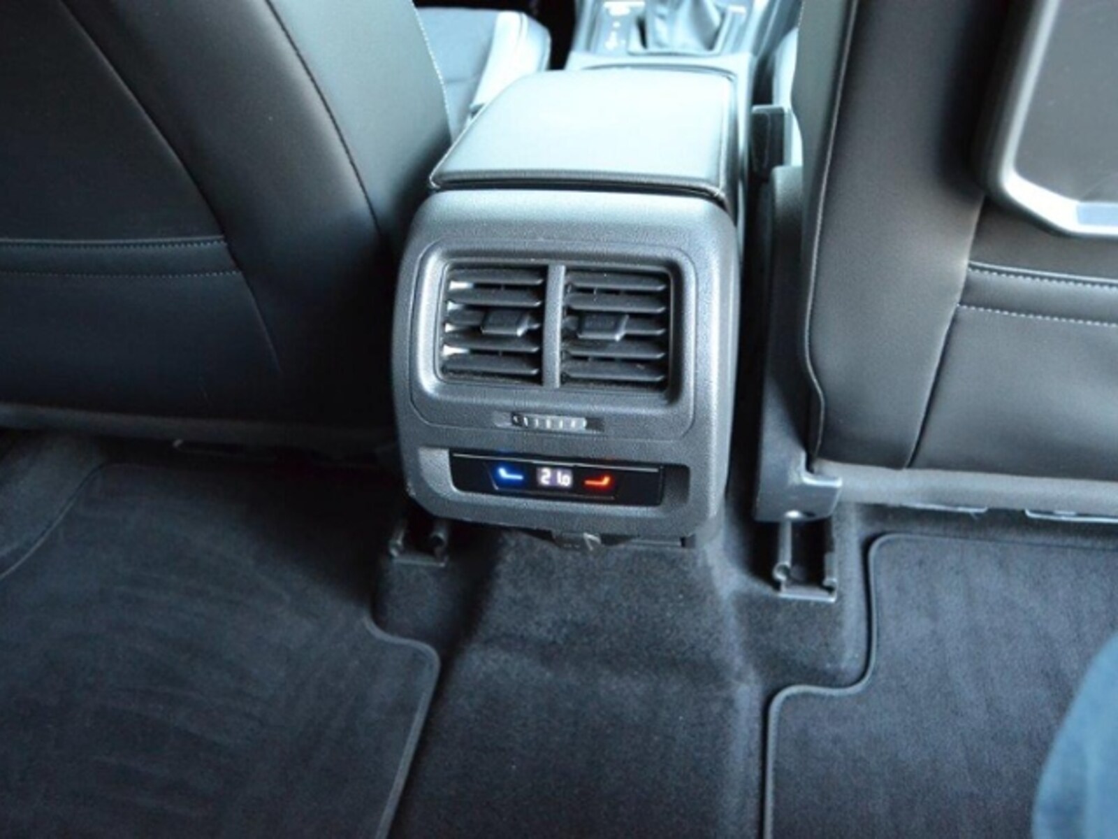 Volkswagen Touran – Bild 22
