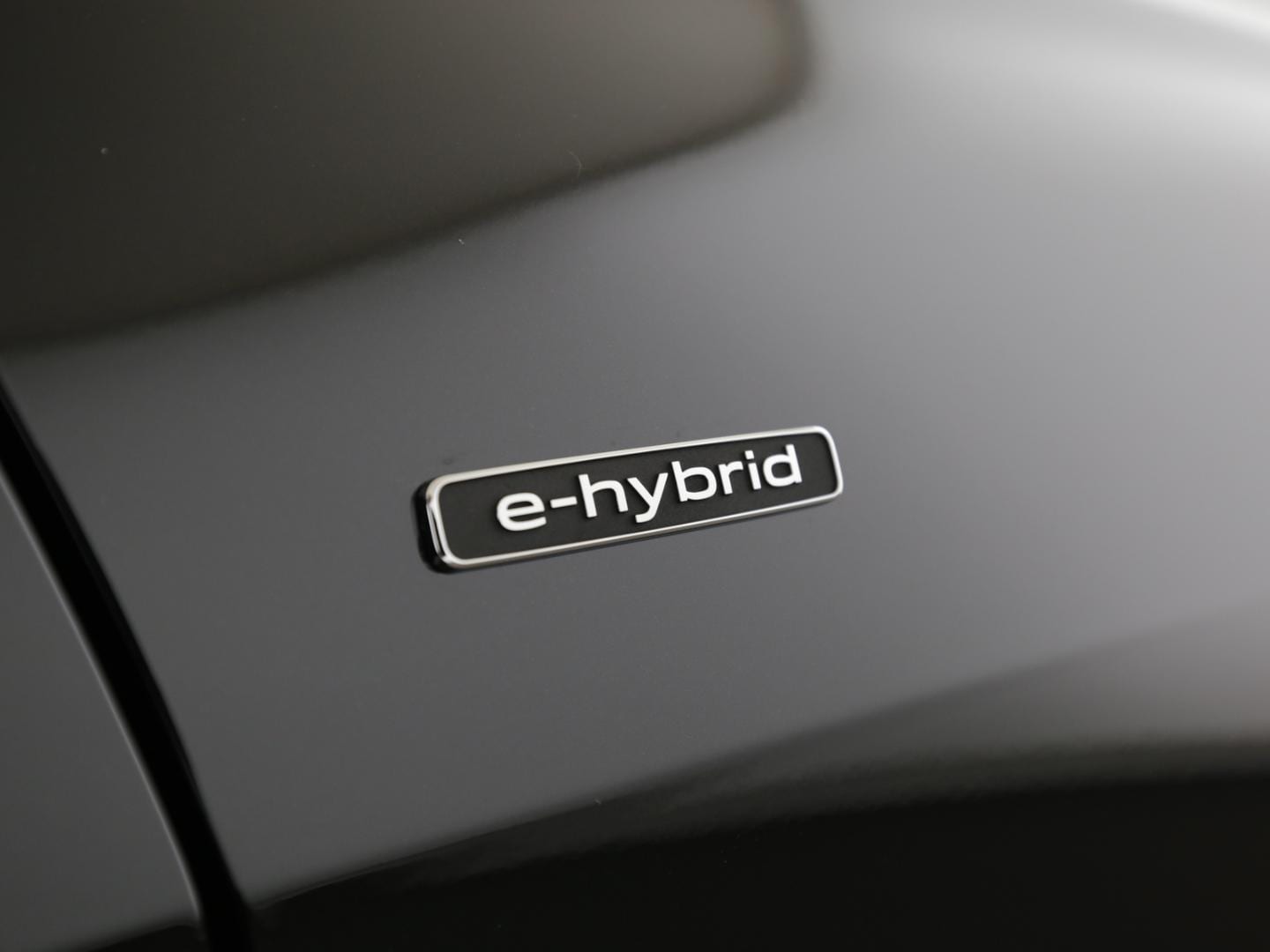 Bild über Audi A5 Avant e-hybrid e-hybrid quattro 220 kW S tronic - für weitere Informationen kontaktieren Sie den Audi Partner