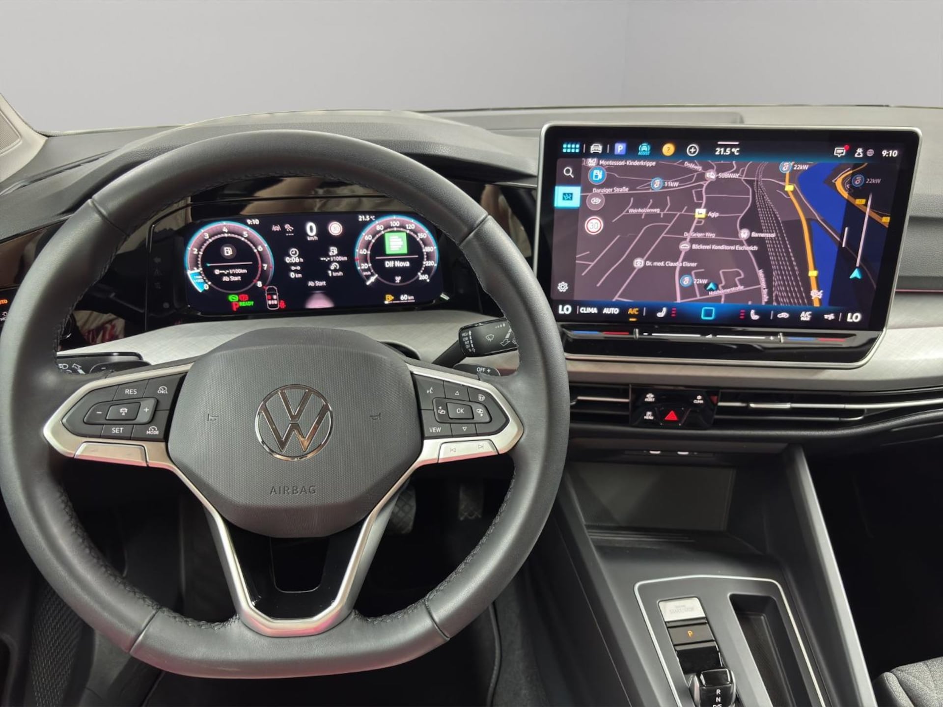 Volkswagen Golf Life