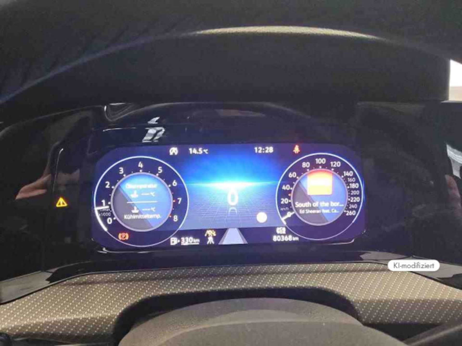 Volkswagen Golf R-Line