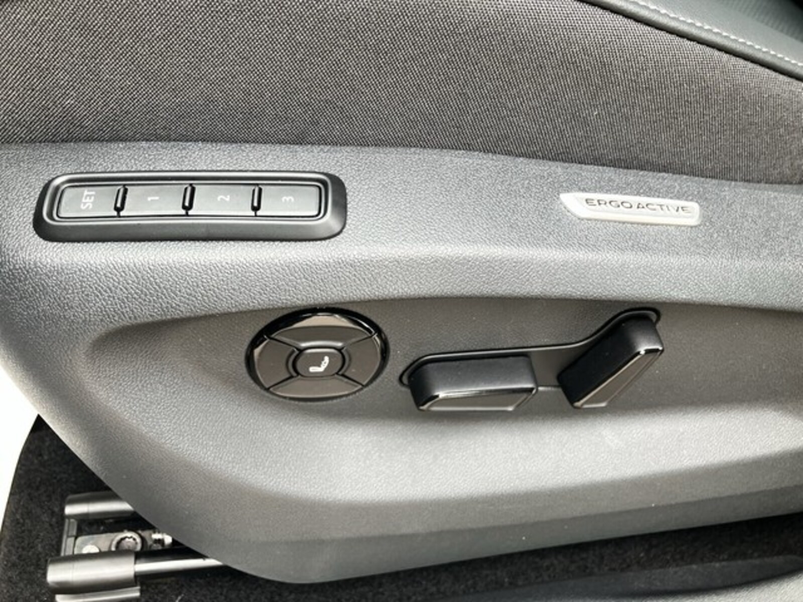 Volkswagen Tiguan – Bild 16