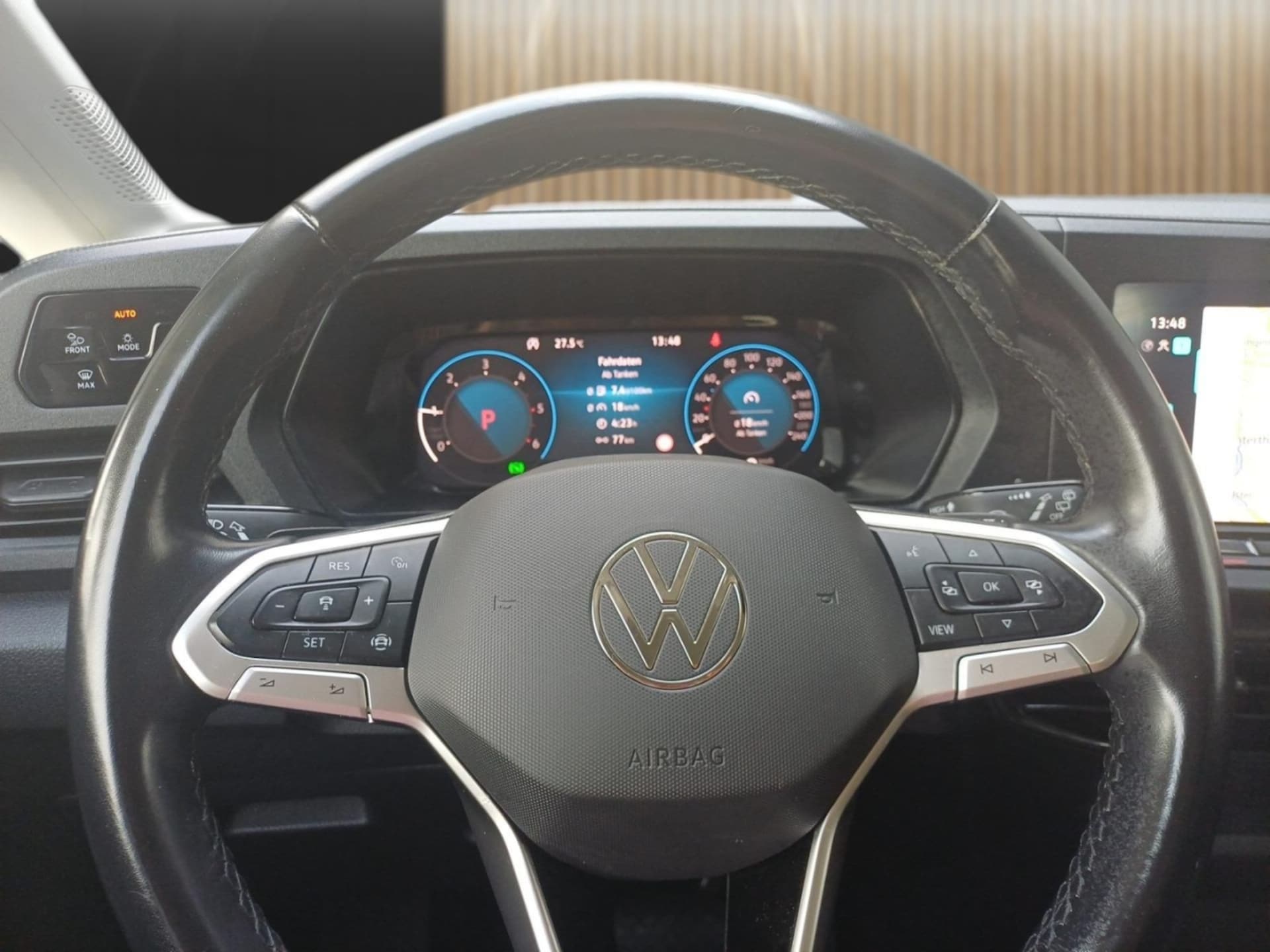 Volkswagen Caddy Basis-Modell