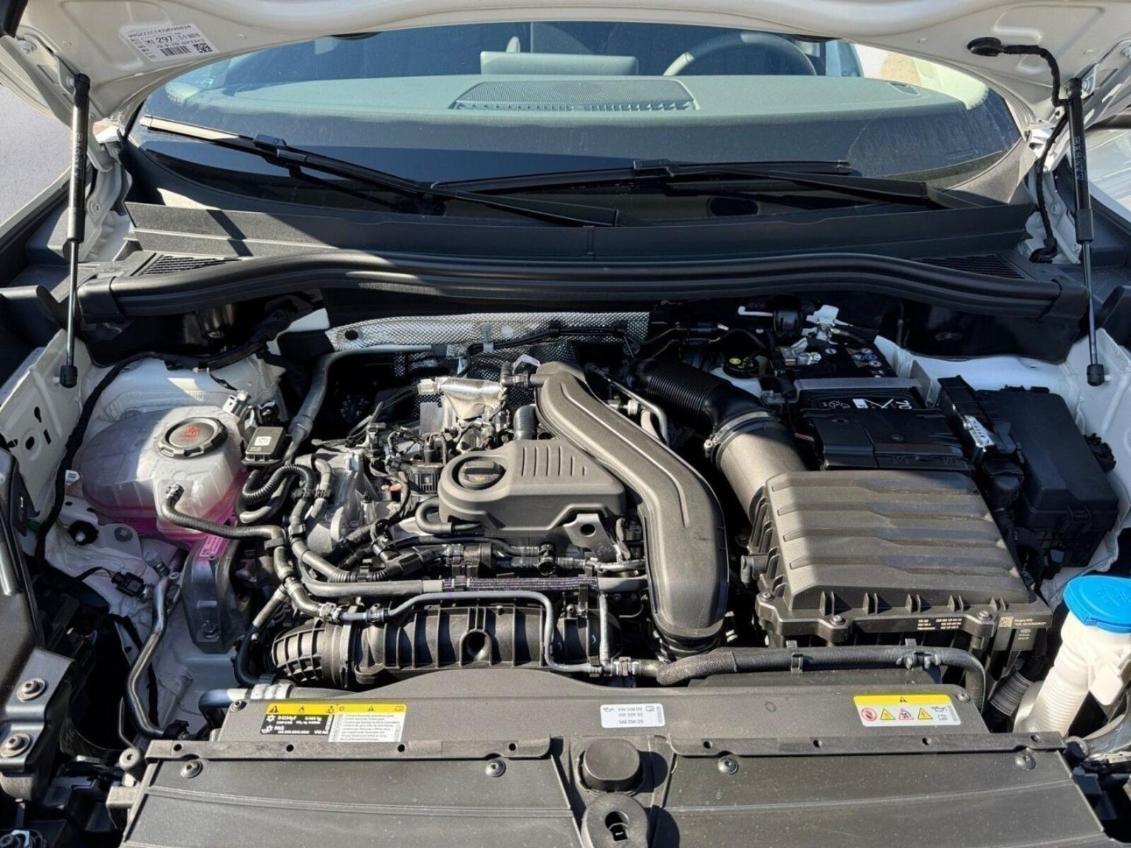 Volkswagen Tiguan – Bild 10