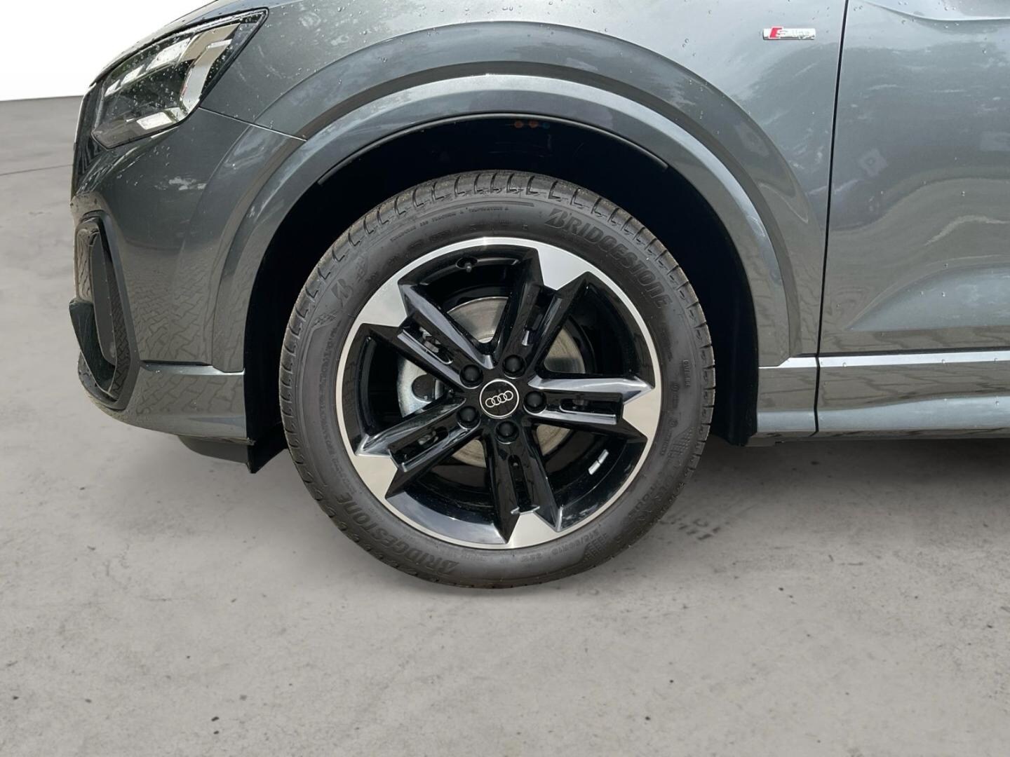 Bild über Audi Q2 S line 35 TFSI S tronic - für weitere Informationen kontaktieren Sie den Audi Partner
