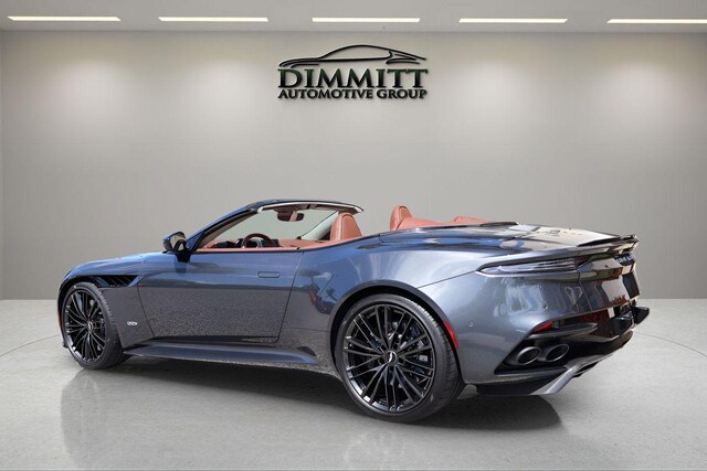 2021 Aston Martin DBS