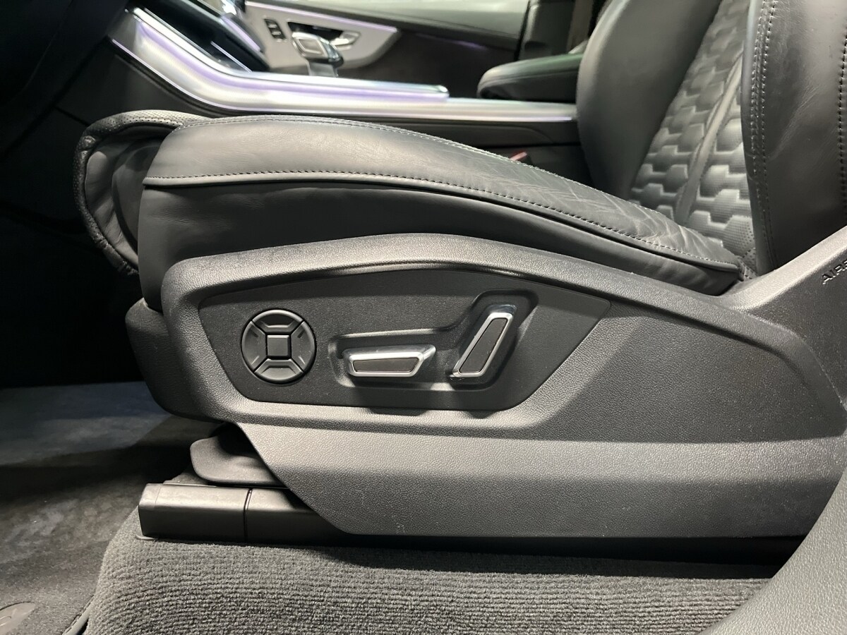Image about Audi RS Q8 TFSI quattro tiptronic