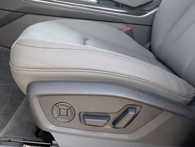 2026 Audi Q7 Premium Plus - Photo 12