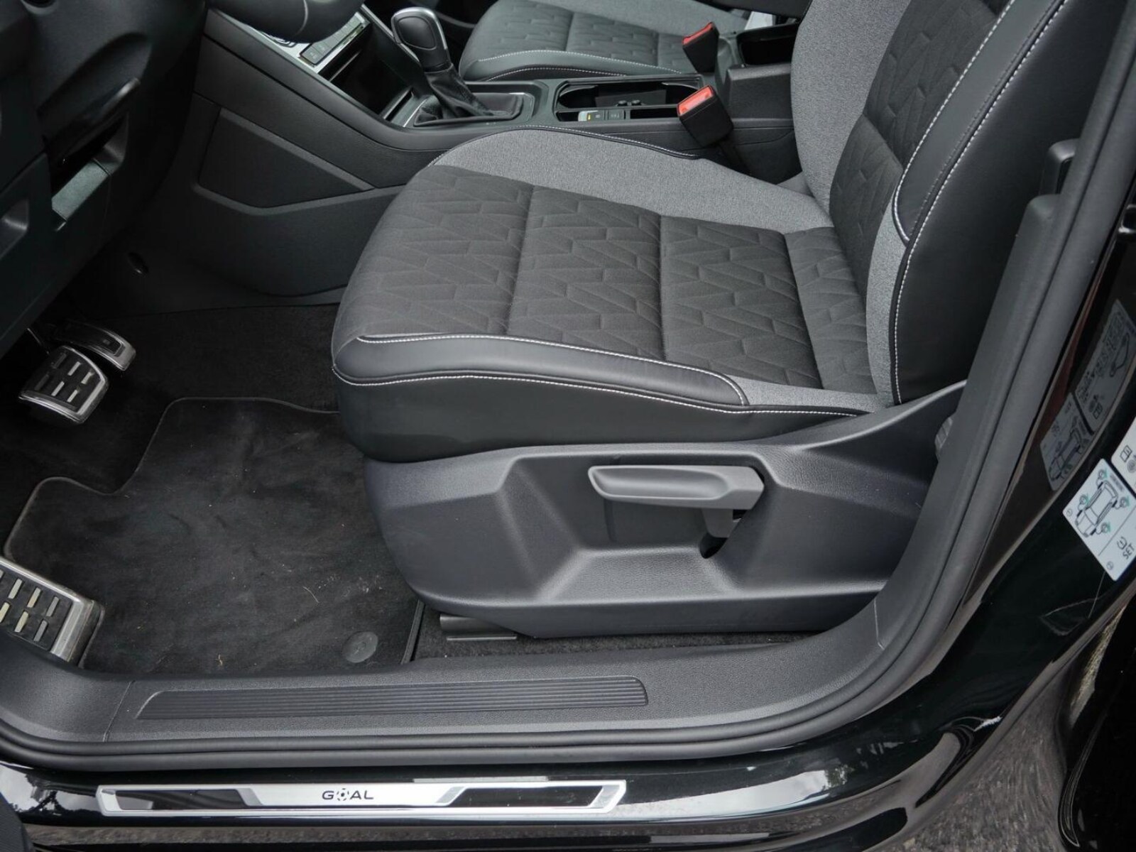 Volkswagen Touran – Bild 22