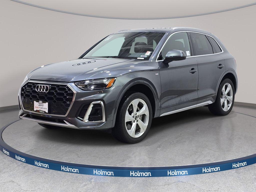 2023 Audi Q5 45 Premium Plus's photo
