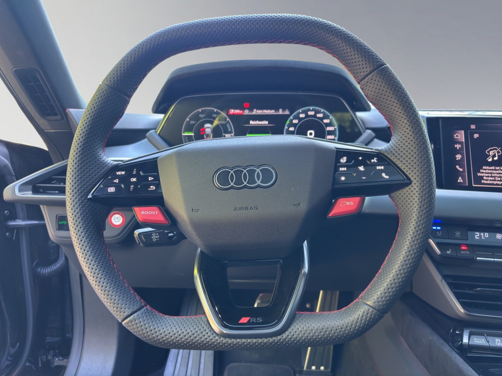 Audi RS e-tron GT performance