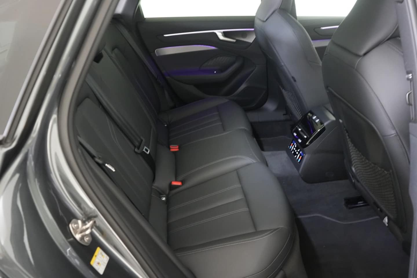 Bild über Audi A6 Avant TFSI quattro 270 kW S tronic - für weitere Informationen kontaktieren Sie den Audi Partner