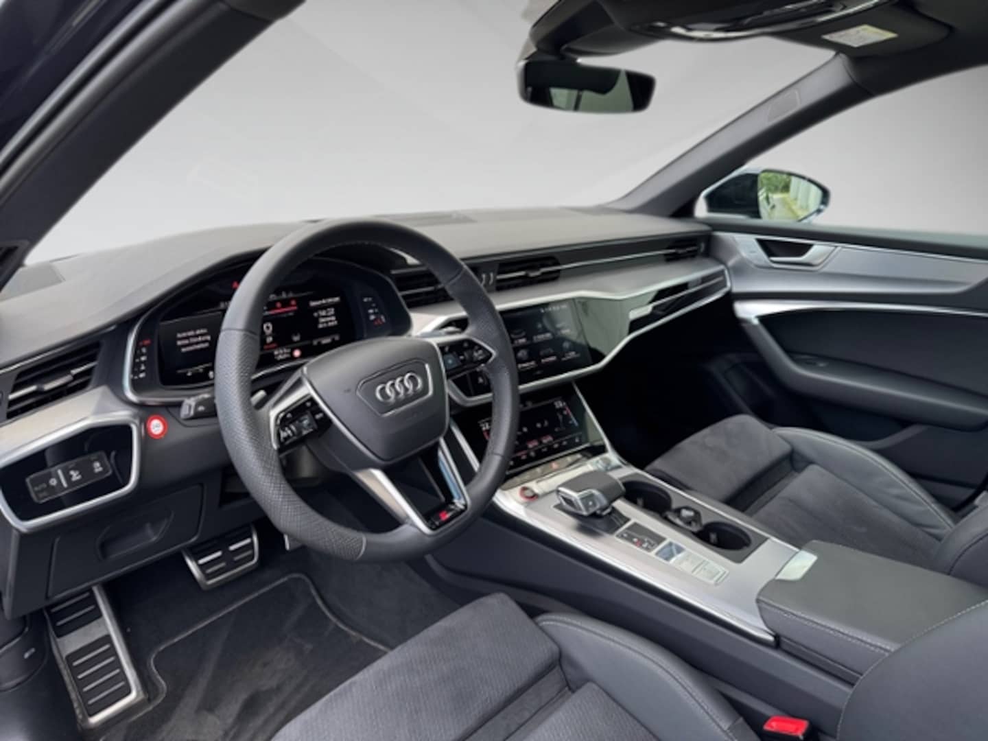 Bild über Audi S6 Avant TDI quattro tiptronic - für weitere Informationen kontaktieren Sie den Audi Partner