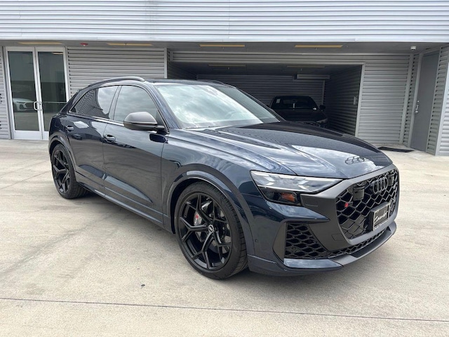 2026 Audi RS Q8 SUV performance