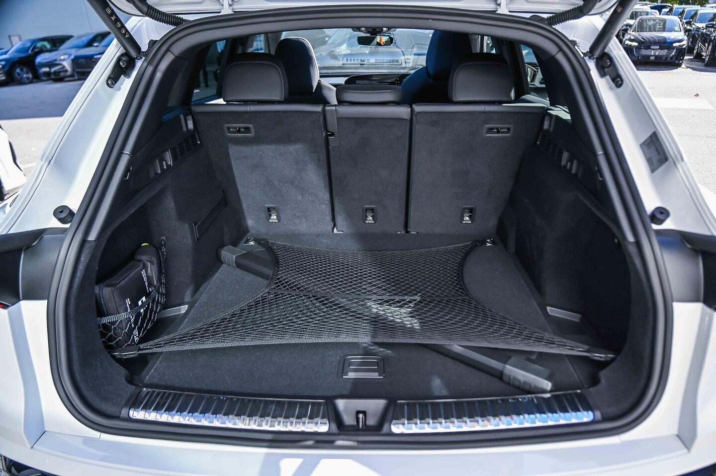 Image about Audi Q5 SUV TDI quattro 150 kW sport
