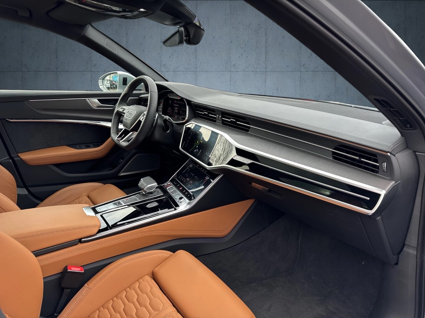 Image about Audi RS 6 Avant performance TFSI quattro tiptronic
