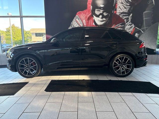 2023 Audi SQ8