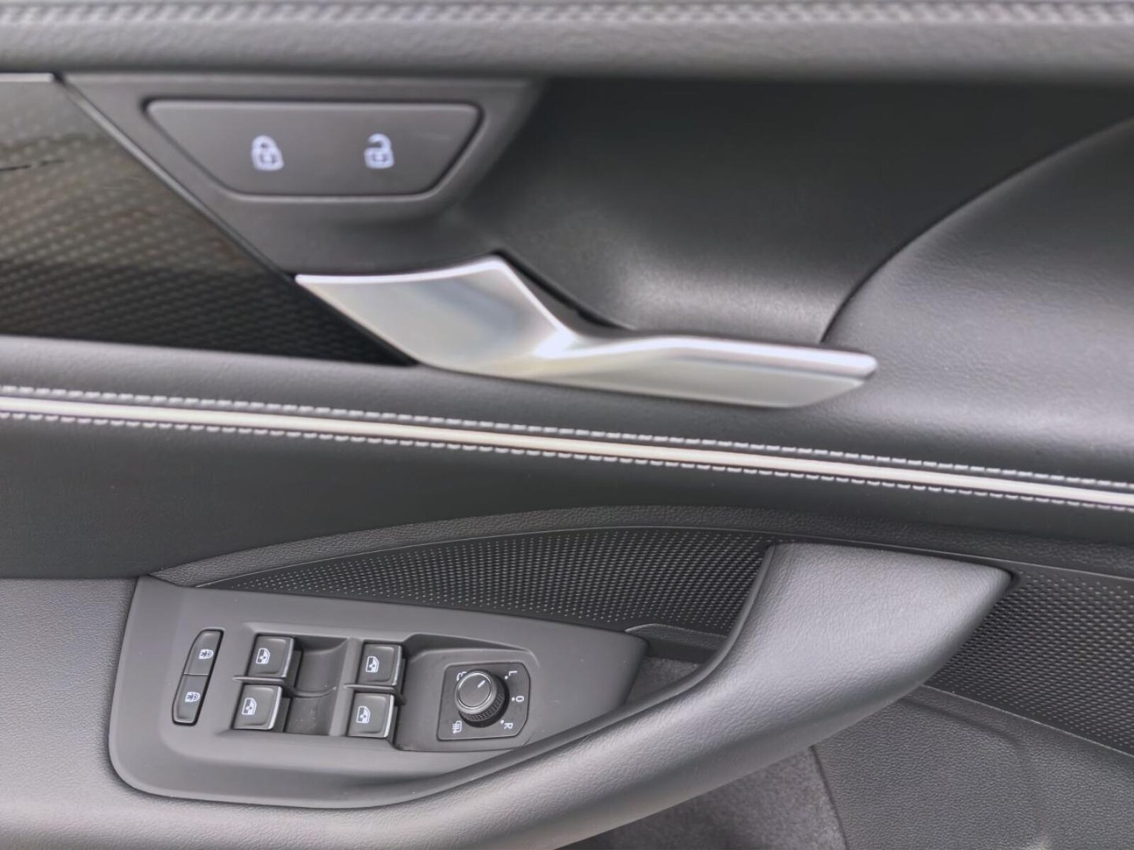 Volkswagen Passat – Bild 11