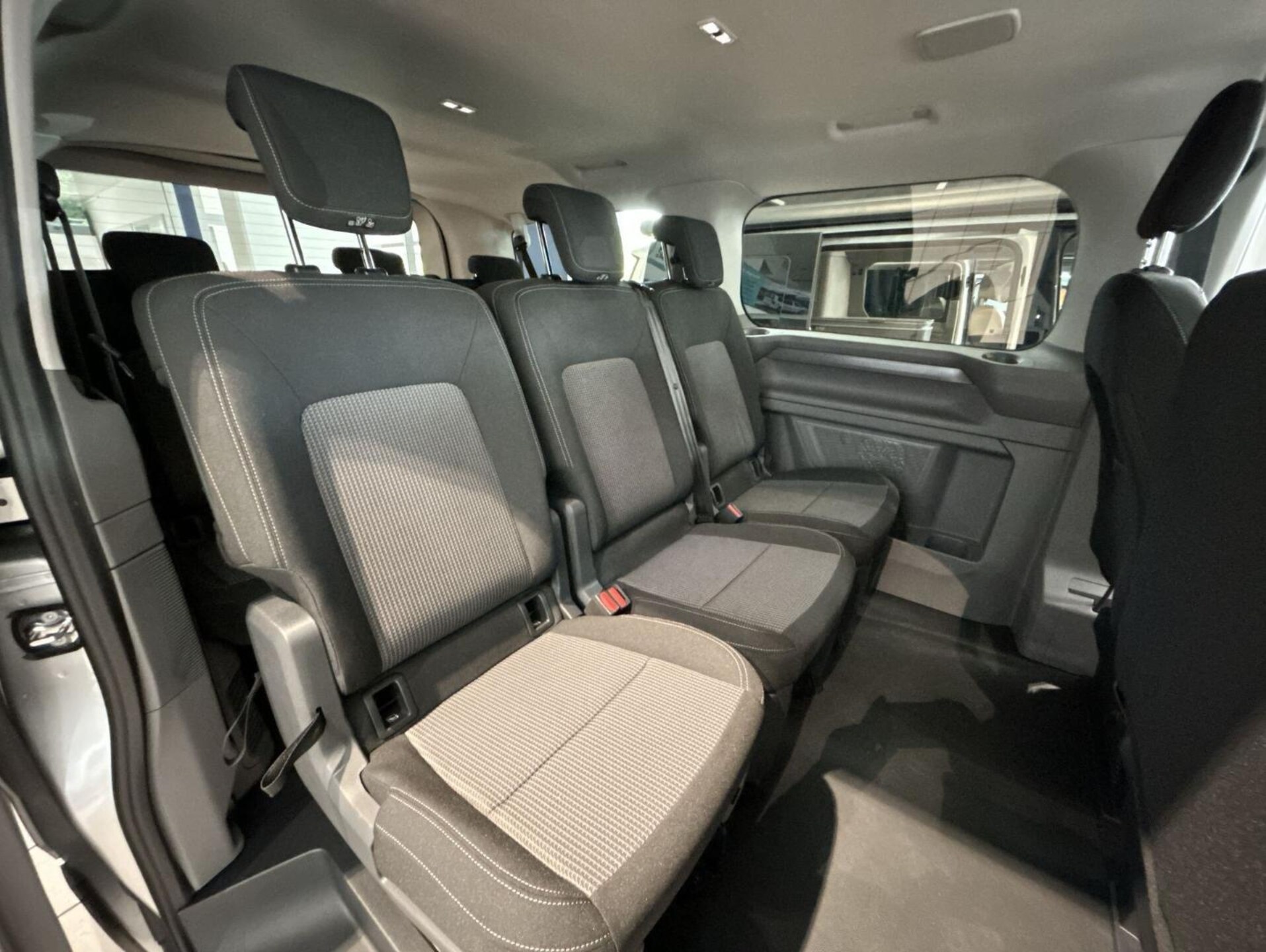 Volkswagen e-Caravelle