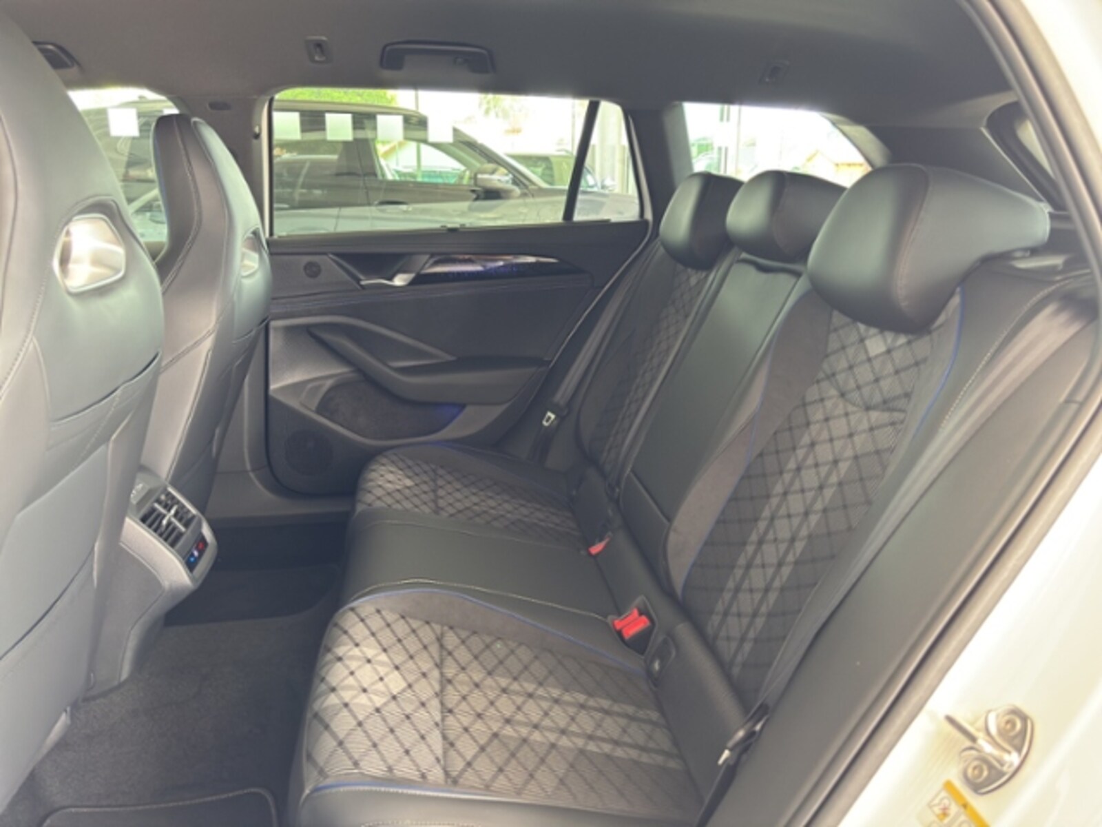Volkswagen Passat – Bild 38
