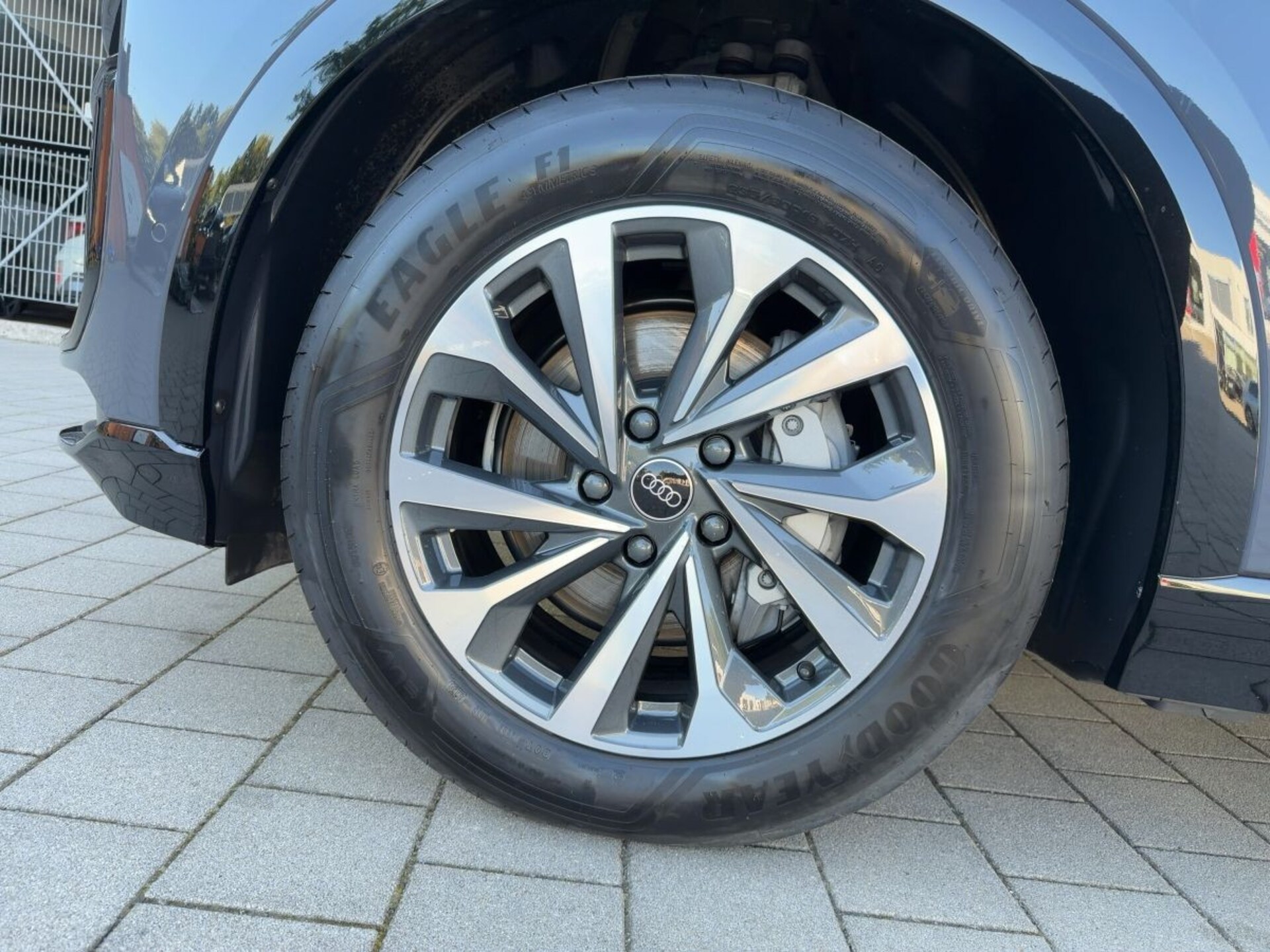 Audi Q6 SUV e-tron