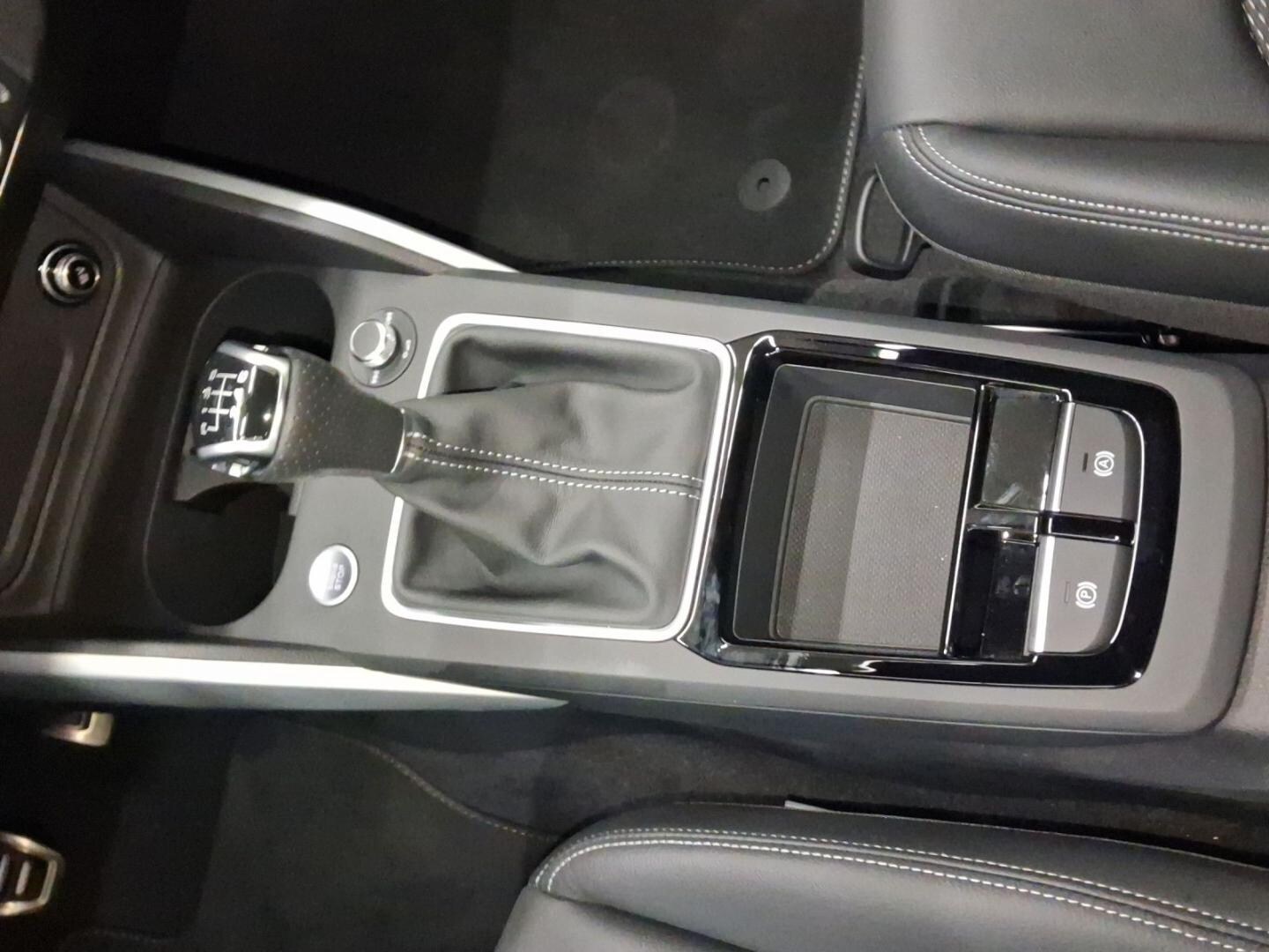 Bild über Audi Q2 S line 30 TDI Schaltgetriebe - für weitere Informationen kontaktieren Sie den Audi Partner