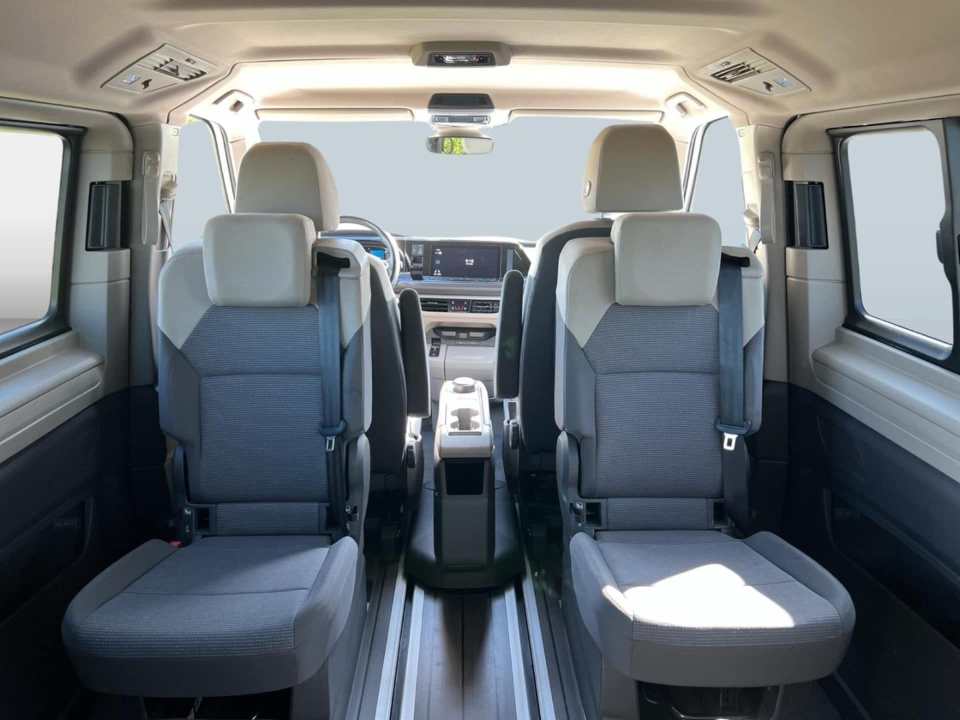 Volkswagen Multivan Langversion Basis-Modell