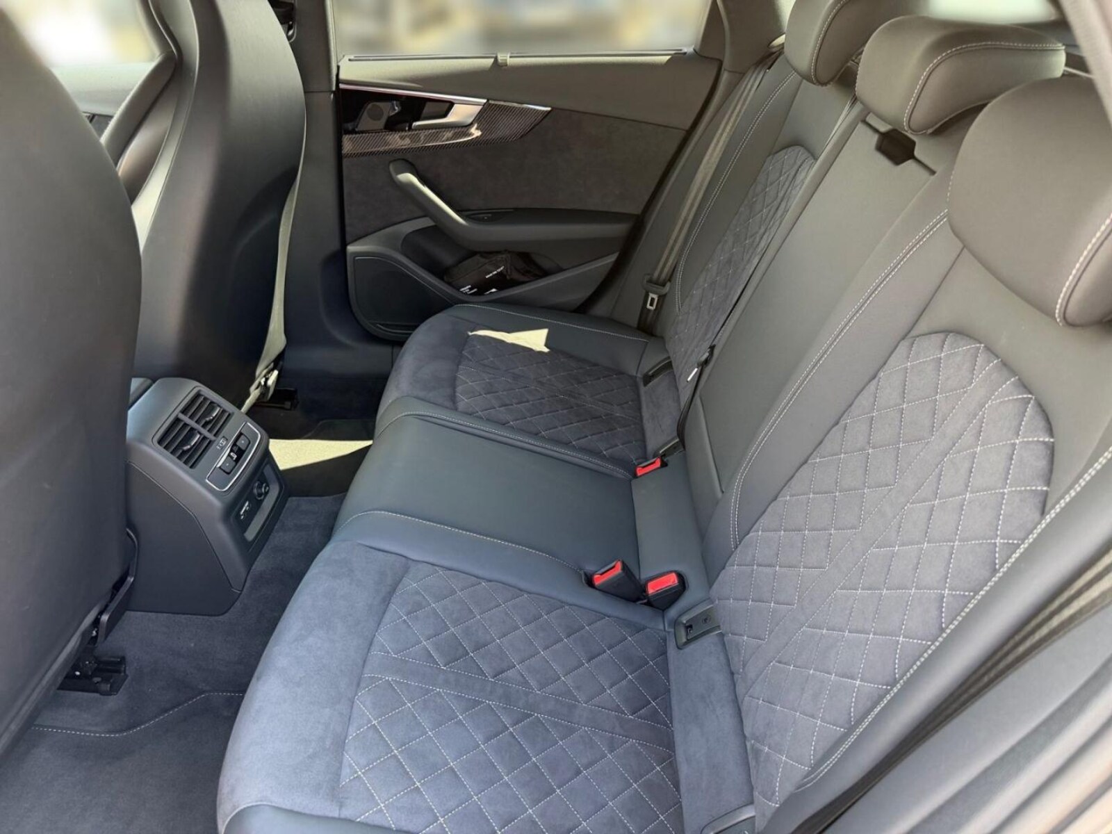 Audi A4 Avant – Bild 10