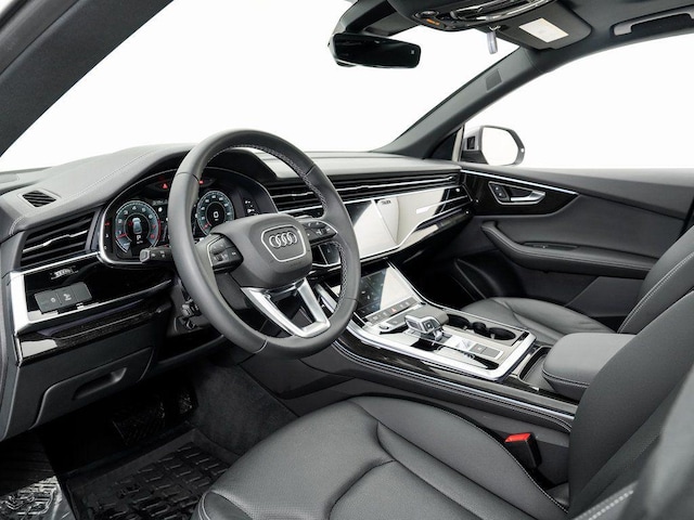 2025 Audi Q8