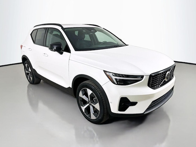 2026 Volvo XC40