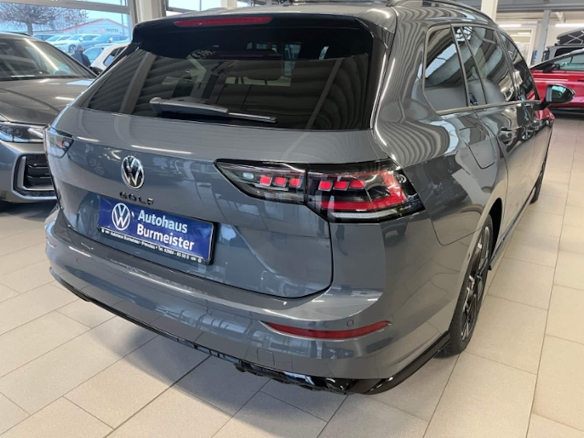 Volkswagen Golf Variant R-Line