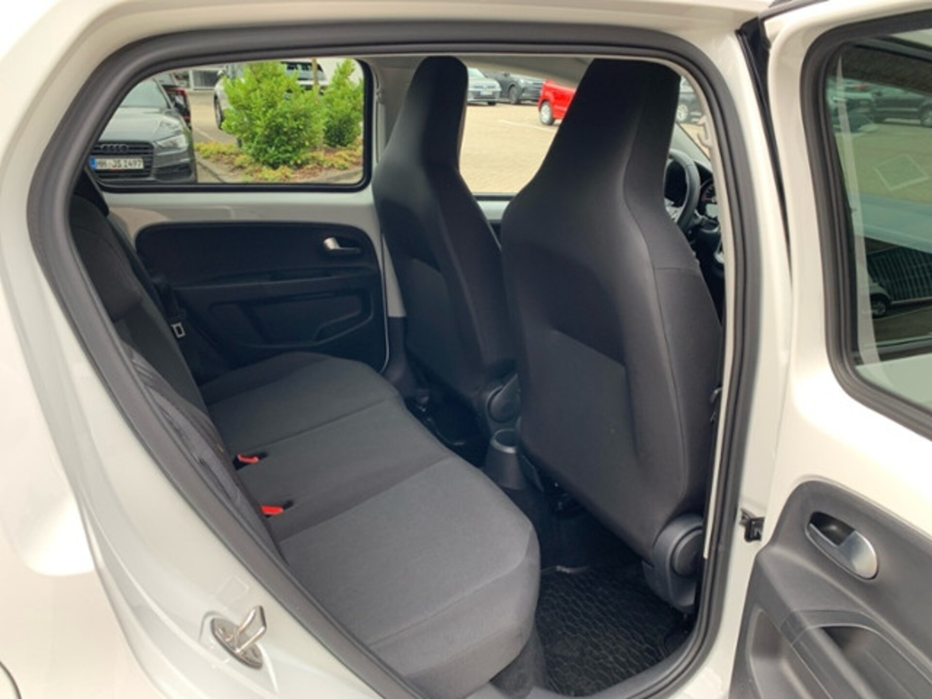 Volkswagen up! R-Line