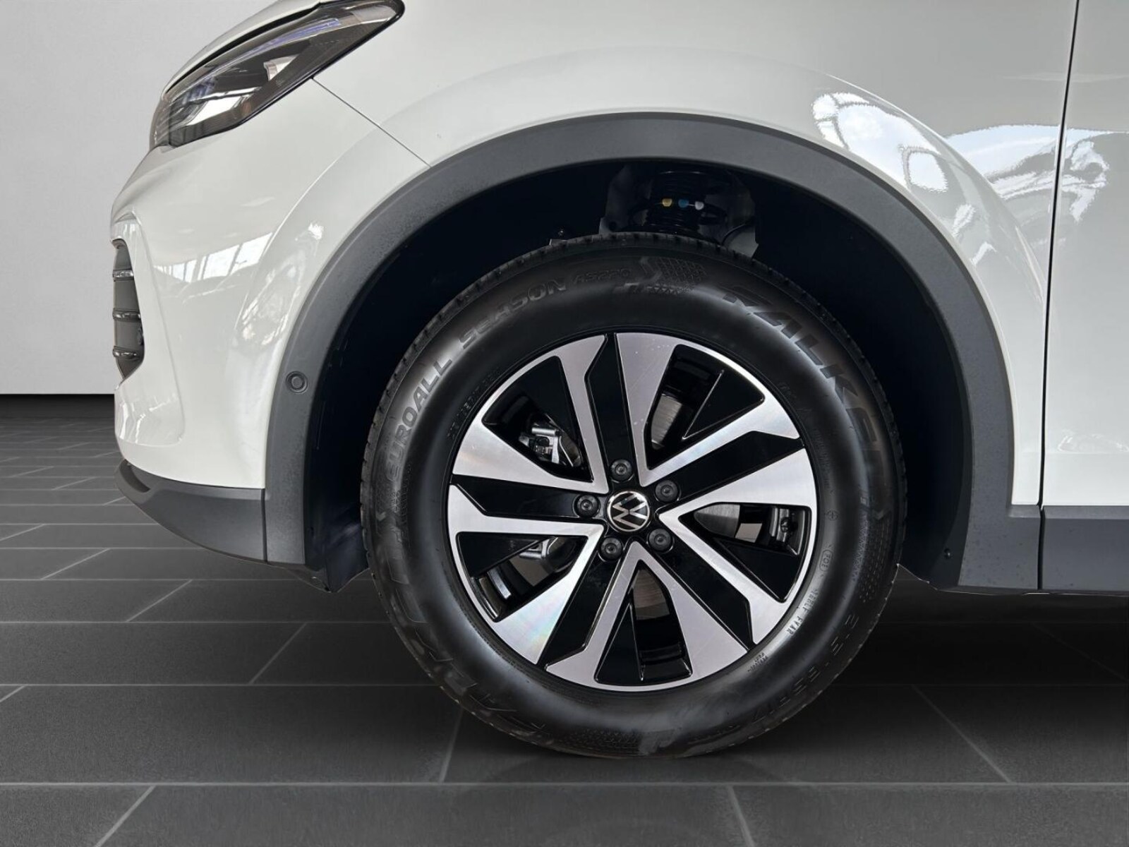 Volkswagen Tiguan – Bild 8