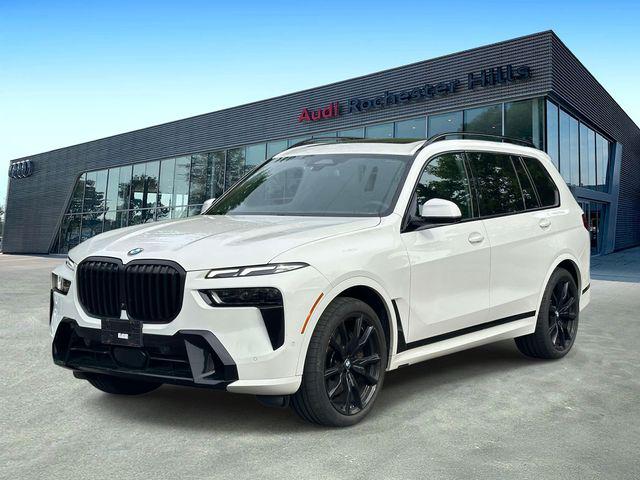 2024 BMW X7 xDrive40i's photo