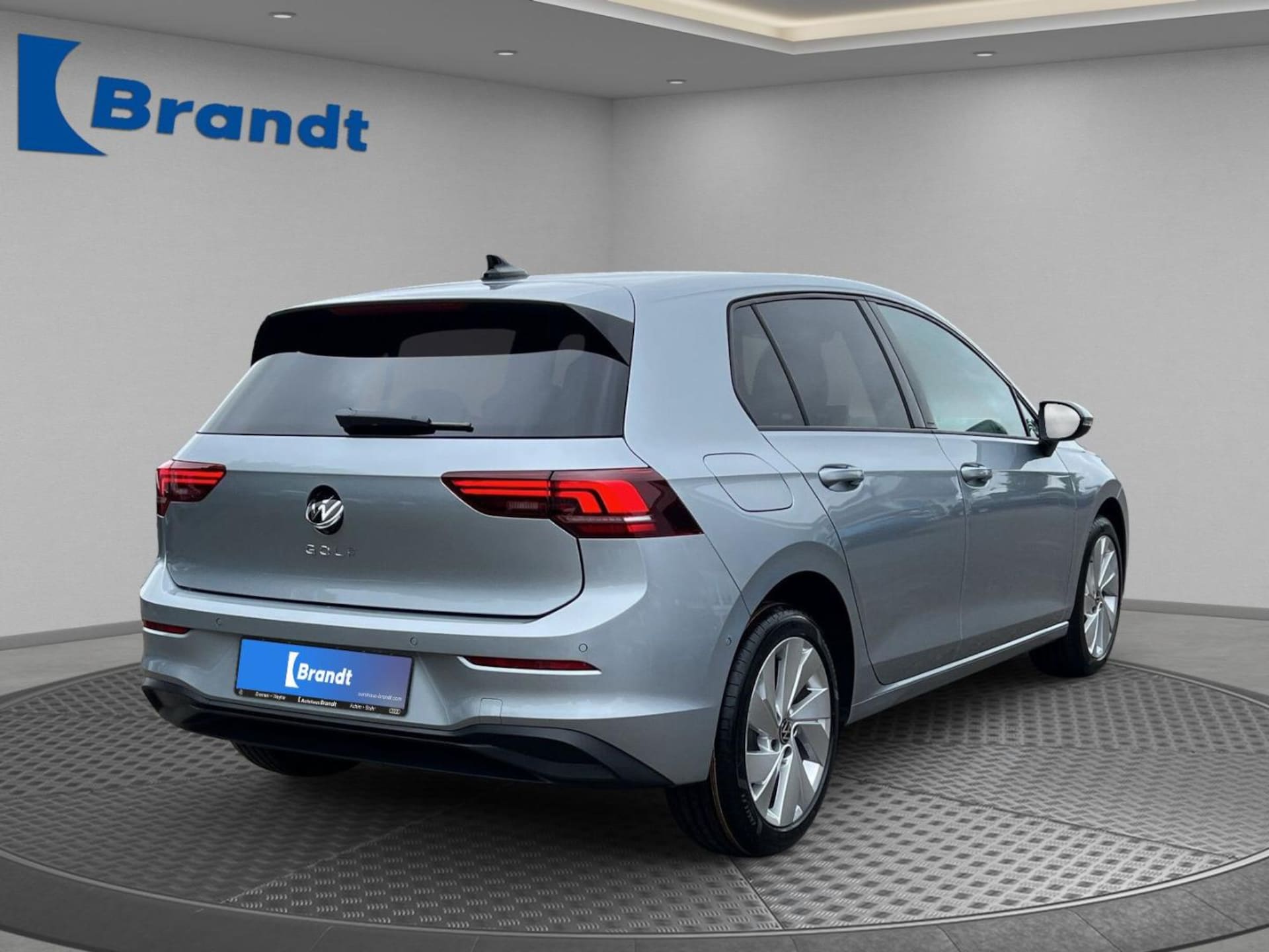 Volkswagen Golf Life
