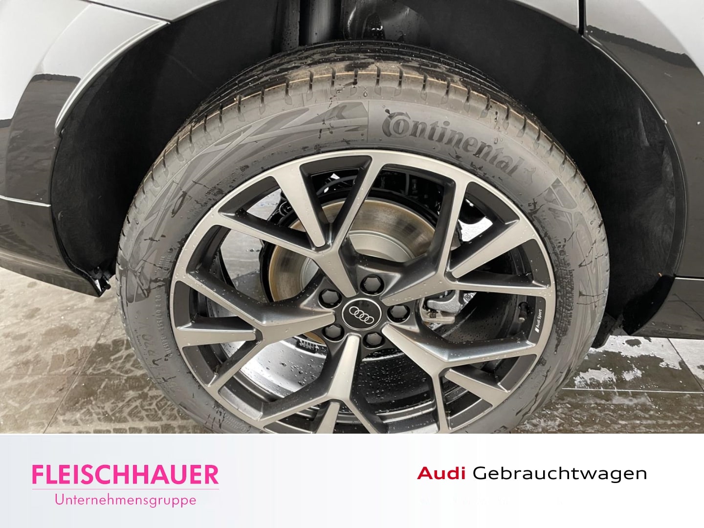 Bild über Audi Q3 SUV TFSI 110 kW S tronic - für weitere Informationen kontaktieren Sie den Audi Partner