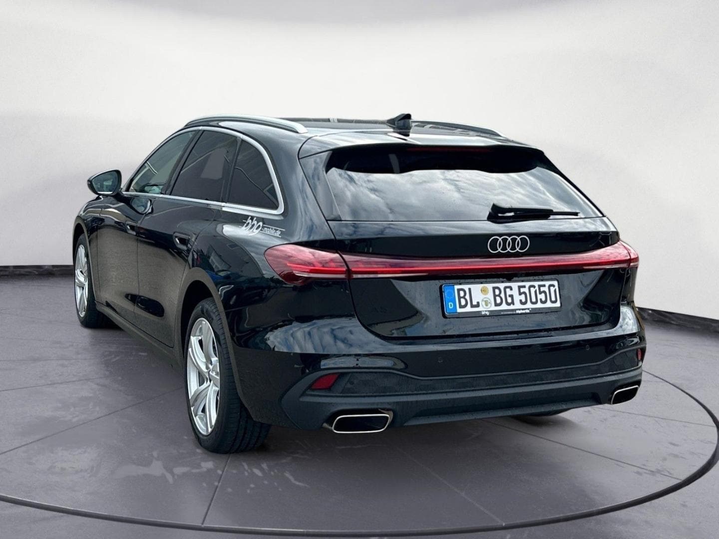 Bild über Audi A5 Avant TFSI 110 kW S tronic - für weitere Informationen kontaktieren Sie den Audi Partner