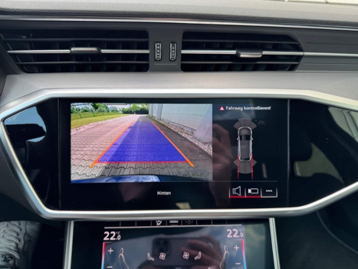 Bild über Audi S6 Avant TDI quattro tiptronic - für weitere Informationen kontaktieren Sie den Audi Partner