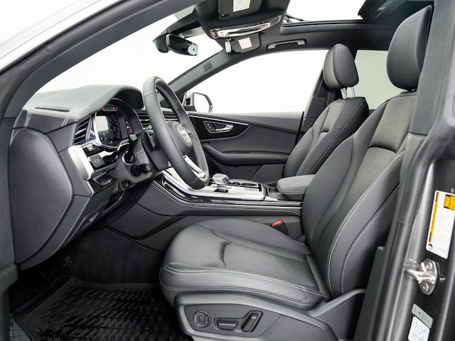 2025 Audi Q8 Premium Plus - Photo 6