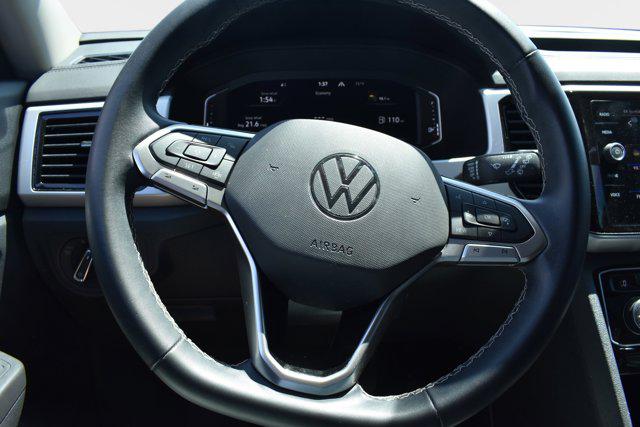 2022 Volkswagen Atlas SE w/Tech - Photo 17