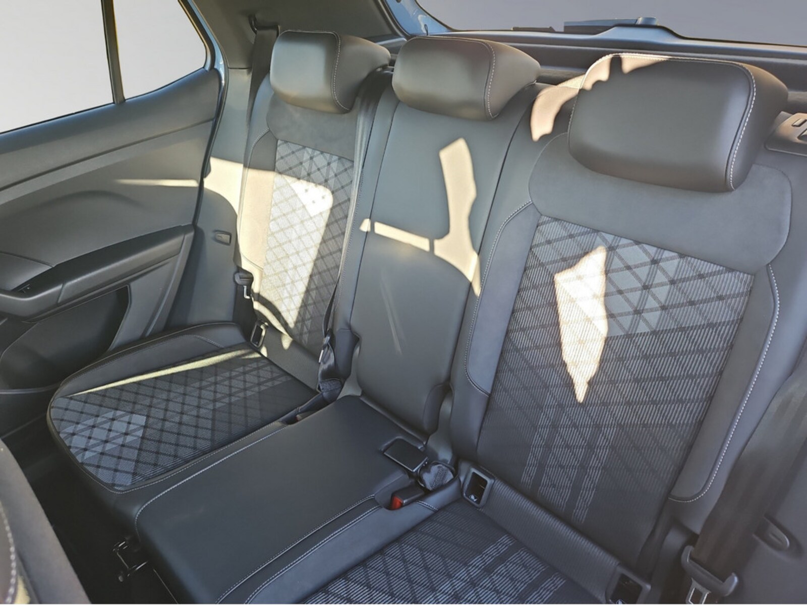 Volkswagen T-Cross – Bild 18