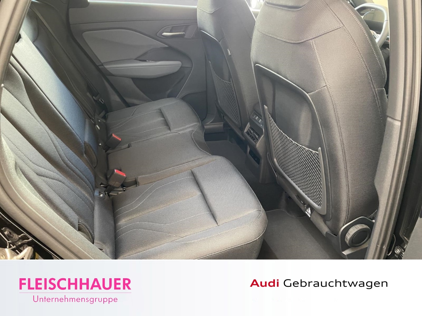 Bild über Audi Q3 SUV TFSI 110 kW S tronic - für weitere Informationen kontaktieren Sie den Audi Partner