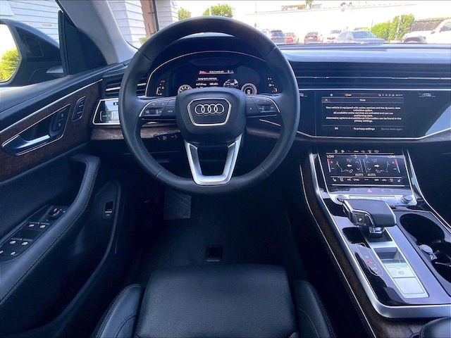 2023 Audi Q8