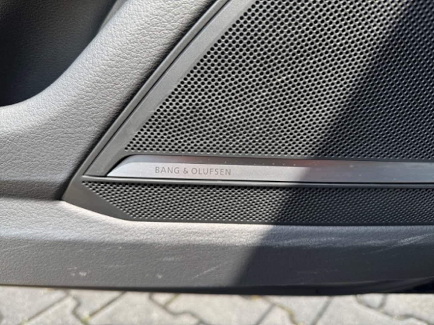 Bild über Audi S6 Avant TDI quattro tiptronic - für weitere Informationen kontaktieren Sie den Audi Partner