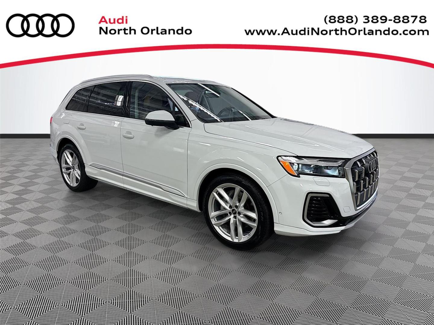 2025 Audi Q7 55 Premium Plus quattro Tiptronic's photo