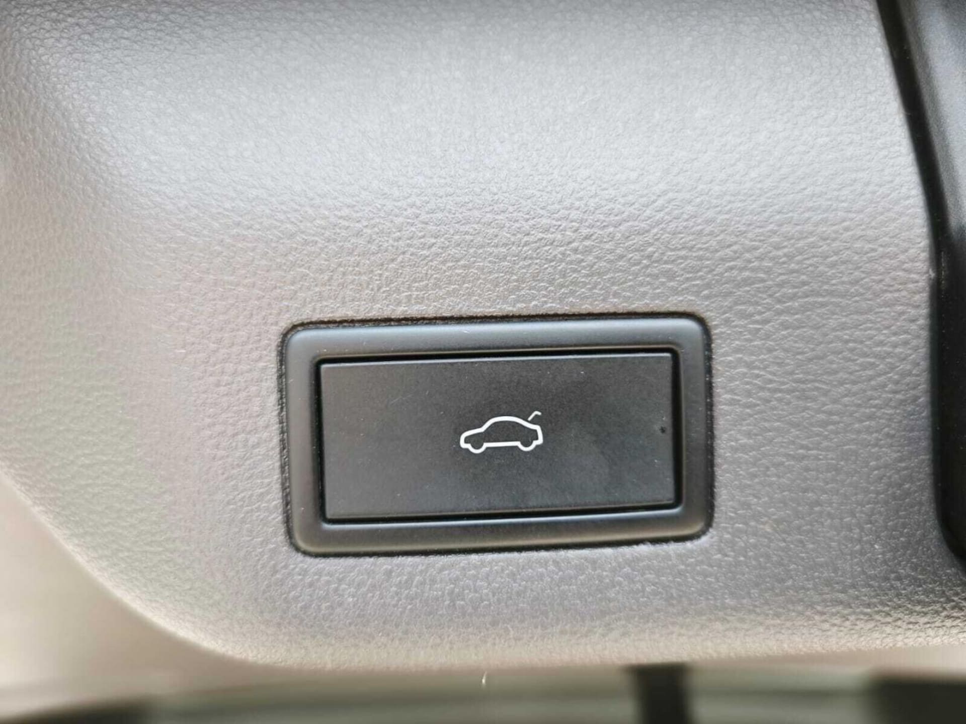 Volkswagen Multivan Model bazowy