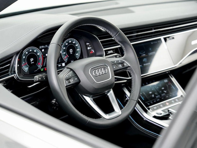 2025 Audi Q8 Premium Plus - Photo 9