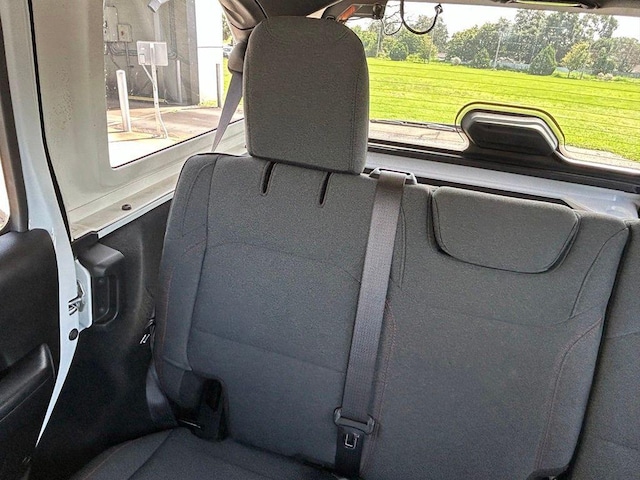 2024 Jeep Wrangler 4-Door Rubicon - Photo 12