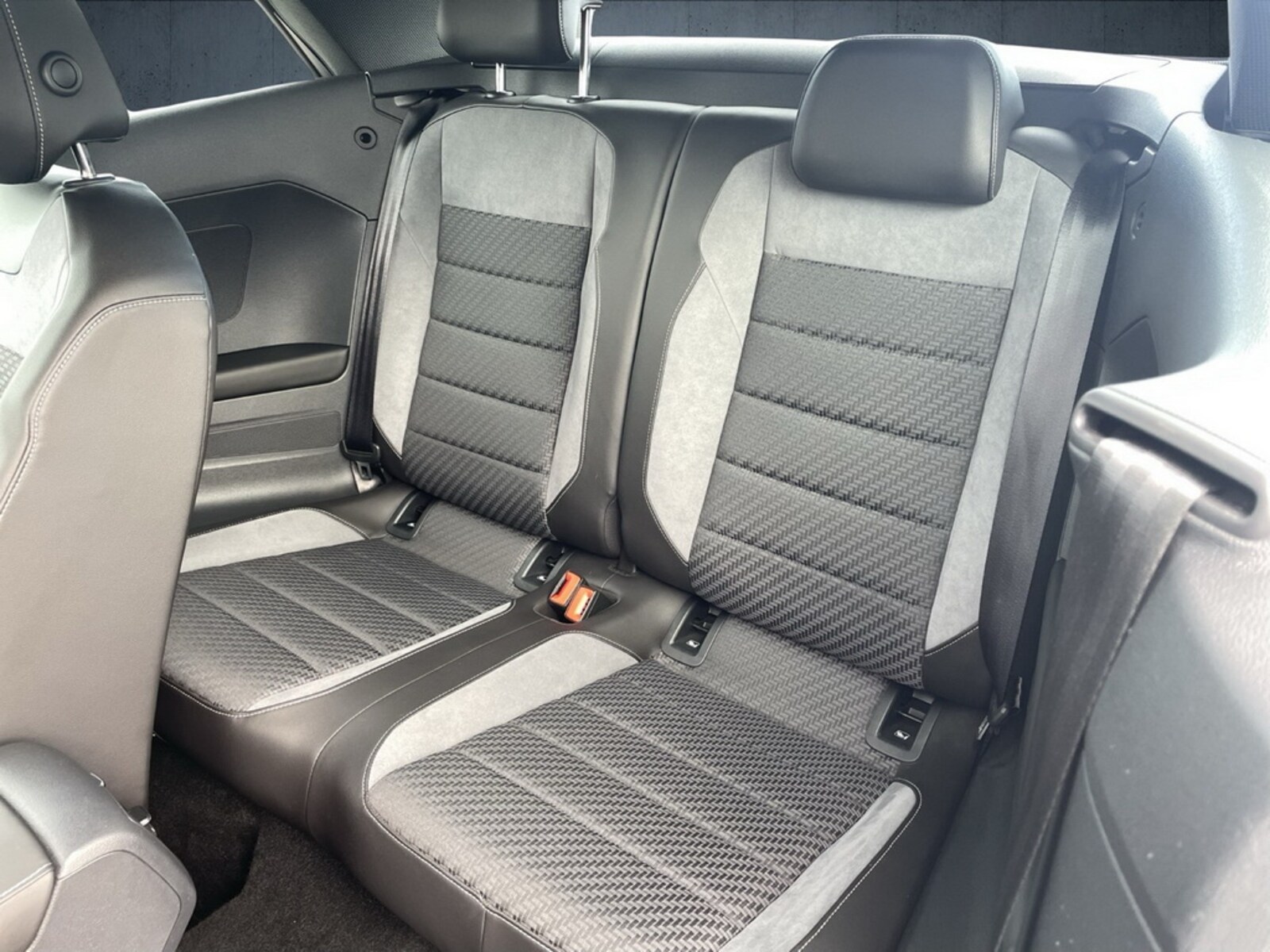Volkswagen T-Roc Cabriolet – Bild 13
