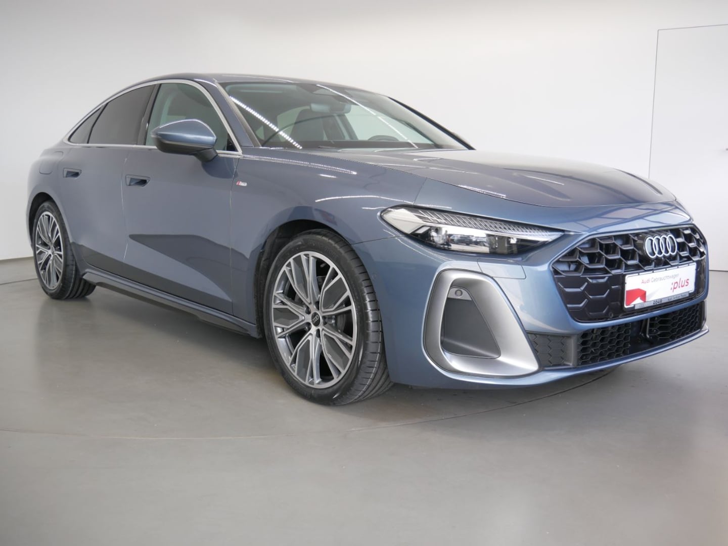 Bild über Audi A5 Limousine TFSI S tronic - für weitere Informationen kontaktieren Sie den Audi Partner